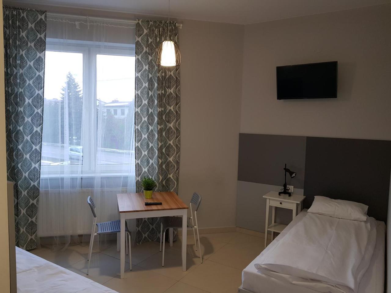 Noclegi Maxtrans Mielec Buitenkant foto